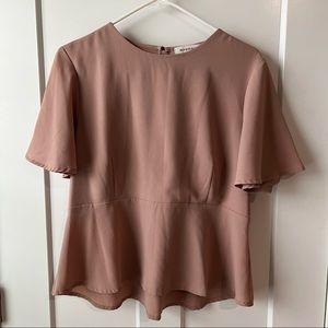 Monteau short sleeve tan/mauve blouse
